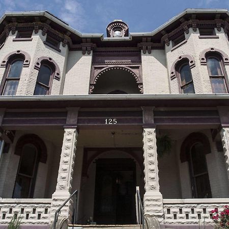 The Mitchell House Bed And Breakfast Circleville Eksteriør bilde