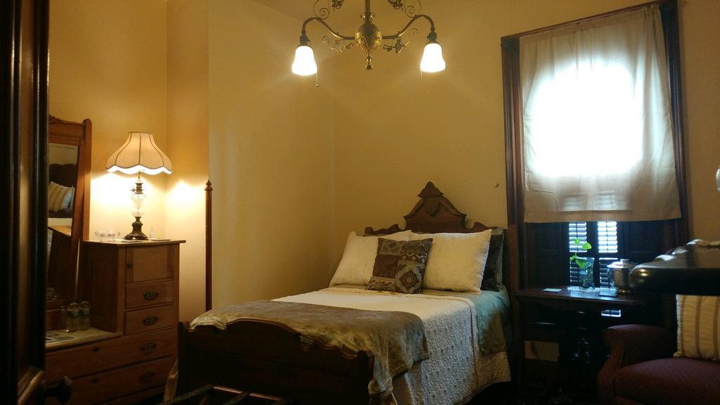The Mitchell House Bed And Breakfast Circleville Eksteriør bilde