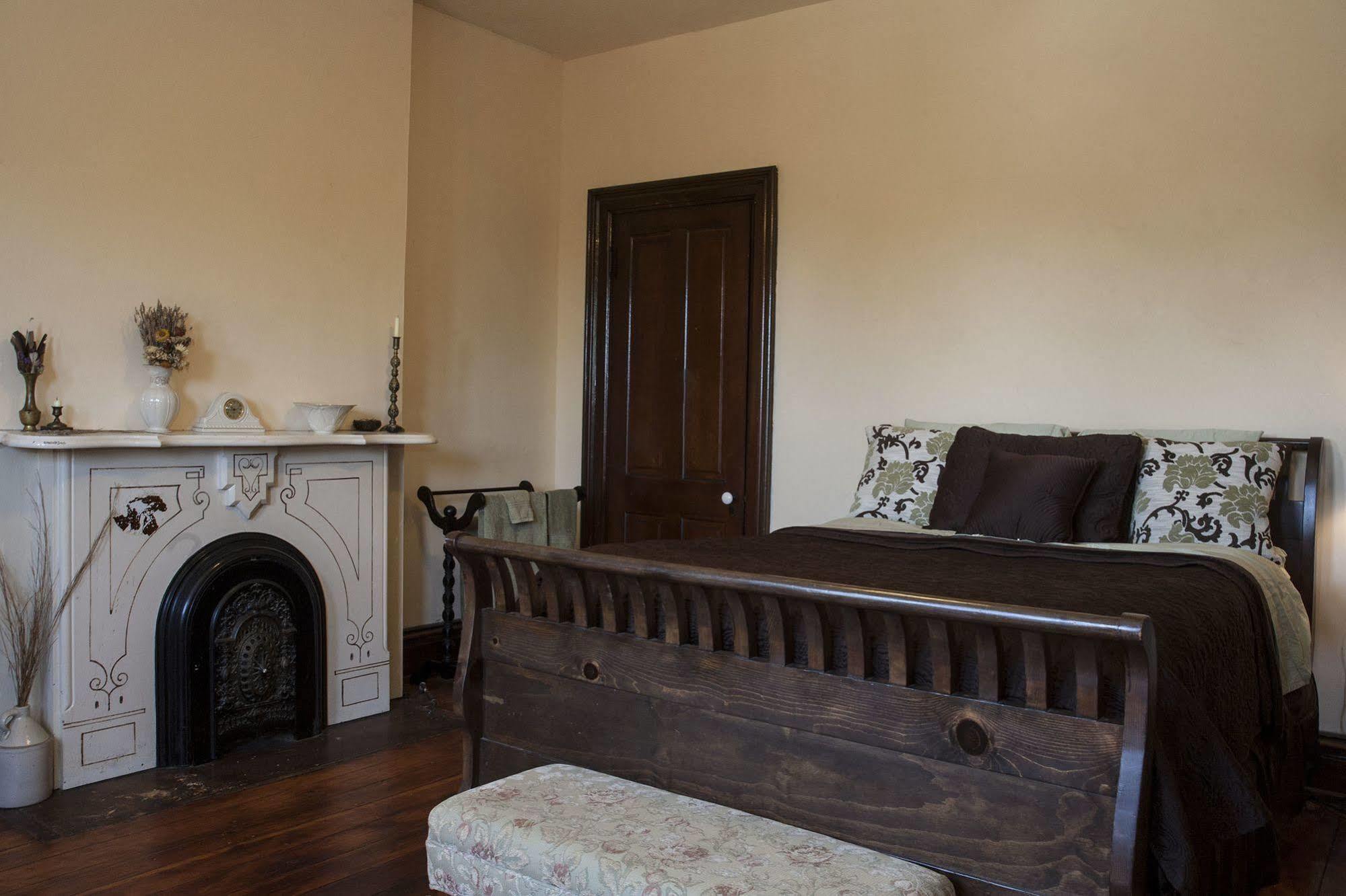The Mitchell House Bed And Breakfast Circleville Eksteriør bilde
